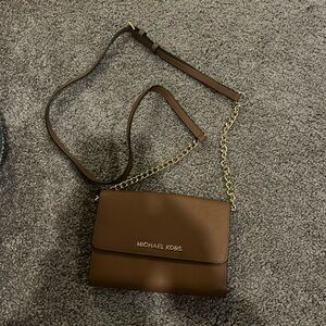 Michael Kors crossbody/clutch